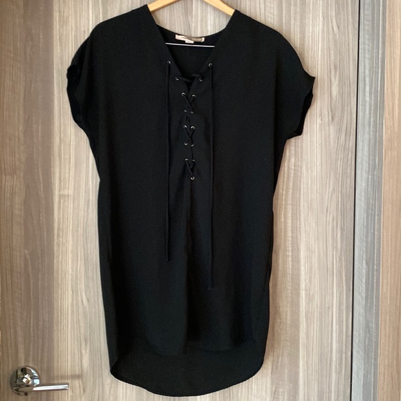 Forever 21 black lace-up shift dress - Picture 1 of 3
